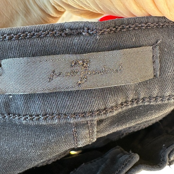 7 FOR ALL MANKIND women’s denim black jeans wide / straight leg preloved - Picture 2 of 7